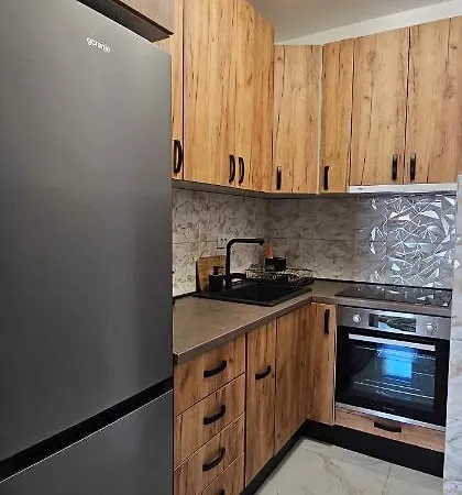 Kraljevacki Lux Parking Garaza *