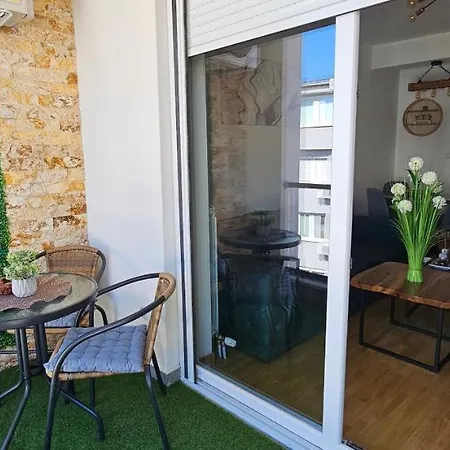 Appartement Kraljevacki Lux Parking Garaza *