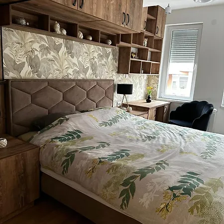 Appartement Kraljevacki Lux Parking Garaza *