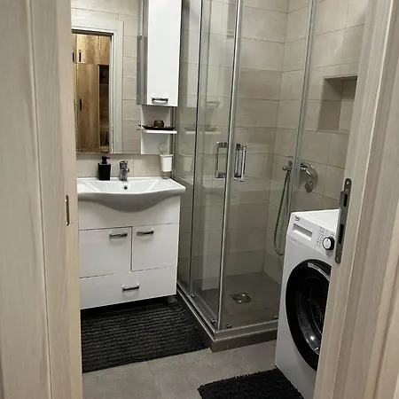 Kraljevacki Lux Parking Garaza Appartement Kraljevo